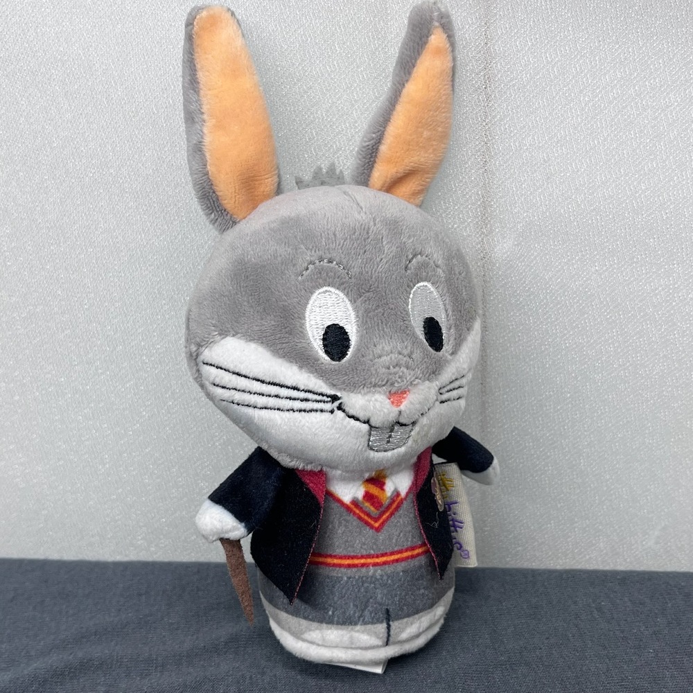 Hallmark Itty Bittys Bugs Bunny Harry Potter Gryffindor WB 100 Plush KDD2159